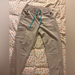Figs Slate Jogger Scrub Pants (Small Petite)